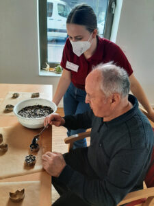 Plätzchen backen – Eindrücke aus unserer Tagespflege in Westerstede